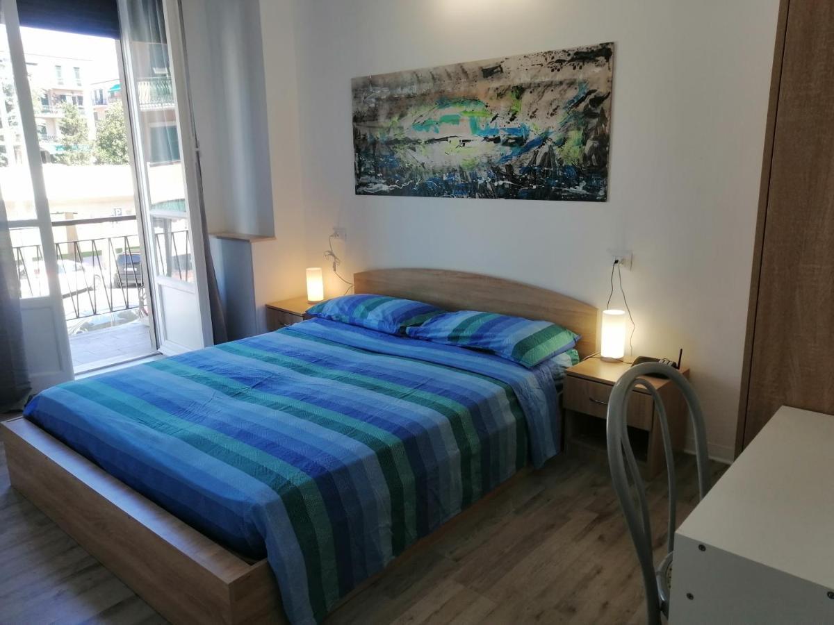 Albergo Blue Fish Albisola Superiore Zewnętrze zdjęcie